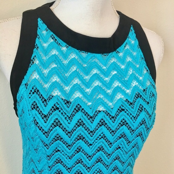 Nanette Lepore Groove lace dress, size 6 - Picture 3 of 8